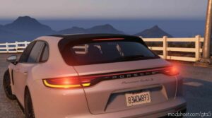 GTA 5 Porsche Vehicle Mod: 2022 Porsche Panamera S (Image #2)