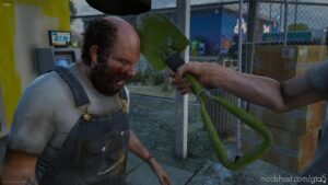 GTA 5 Weapon Mod: Military Shovel (Image #2)