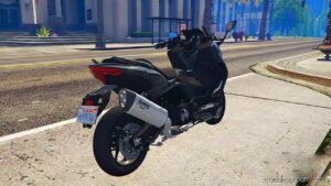 GTA 5 Yamaha Vehicle Mod: 2023 Yamaha Tmax 560 Tech (Image #2)