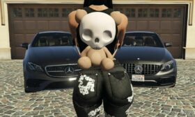 GTA 5 Player Mod: Glow Teddy Skull Backpack (Image #2)