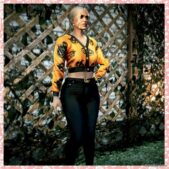 GTA 5 Player Mod: Halloween Cardigan For MP Female V1.1 (Featured)