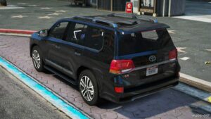 GTA 5 Toyota Vehicle Mod: Land Cruiser 200 VXR (Image #2)