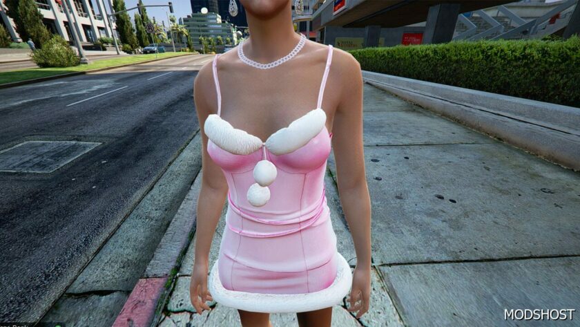 GTA 5 Player Mod: Winter Coat for MP Female (Featured)