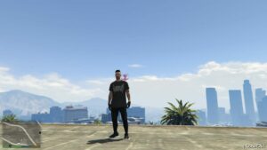 GTA 5 Player Mod: MEW Shoulder PET (Image #3)