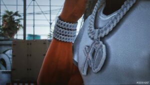 GTA 5 Player Mod: XO Chain for MP Male AG Mods (Image #5)