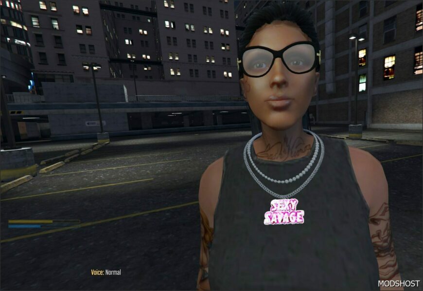 GTA 5 Player Mod: Sexy Savage Glowing Pendat with Chain for MP Female (Featured)